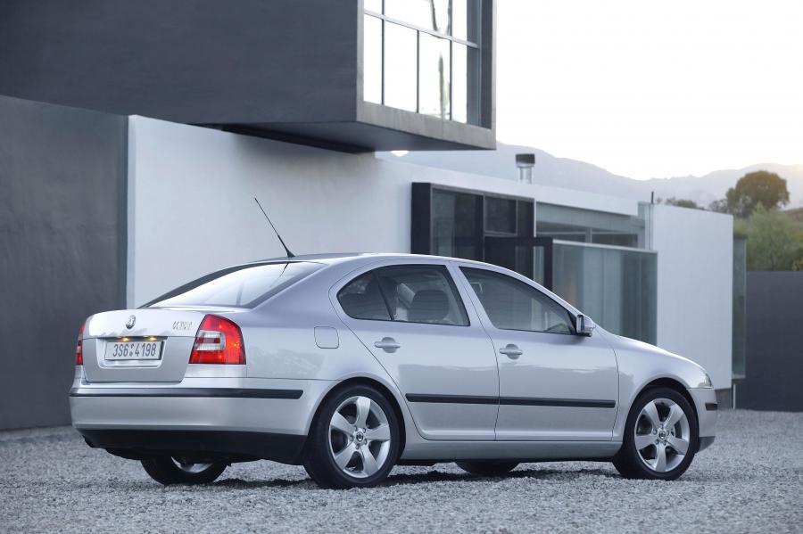  Skoda Octavia (1Z) 2004 года  (фото 12 из 38)